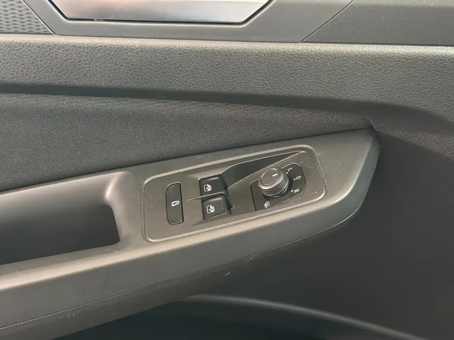 Ford Grand Tourneo