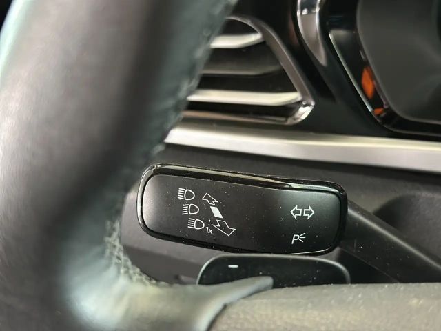 Ford Grand Tourneo