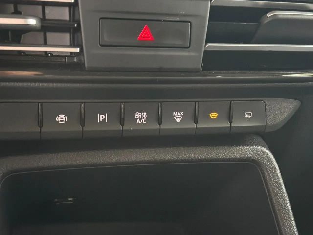 Ford Grand Tourneo