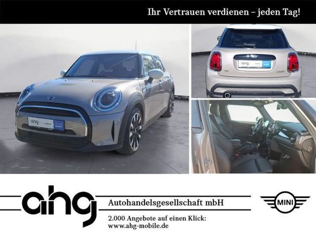 MINI Cooper Classic Trim Navi Klima PDC Kamera Sports 2023 Benzine