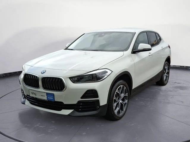 BMW X2 sDrive20i Edition Gold Play Steptr DCT PDC 2022 Benzine