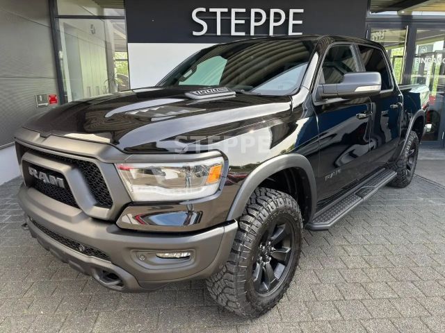 Dodge RAM 1500 REBEL 5,7V8 NIGHT ACC, Luftfed,AHK,360° 2025 Benzine