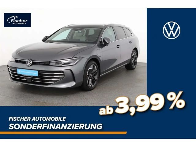 Volkswagen Passat 1.5 eHybrid Elegance DSG AHK/Matrix/NAV 2025 Hybride / Benzine