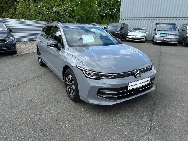 Volkswagen Golf VIII Variant 1.5 eTSI 110 kW Goal,Standheiz 2025 Benzine