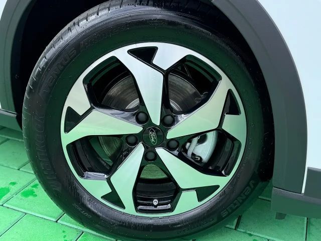 Ford Grand Tourneo