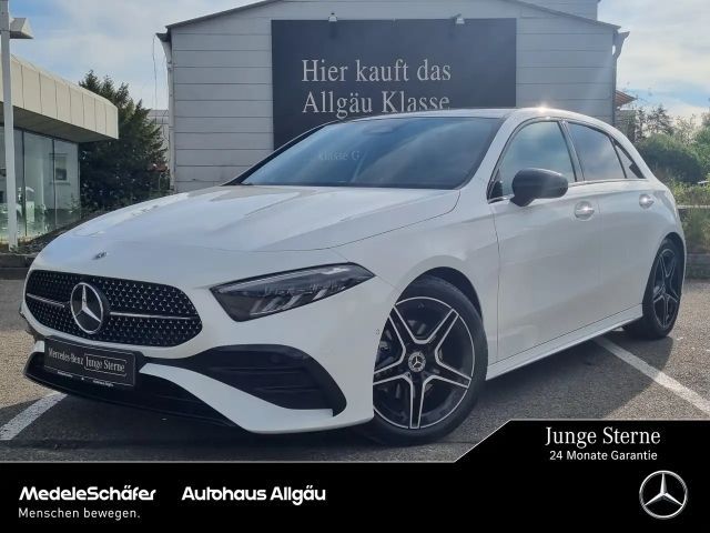 Mercedes-Benz A 180 A 180 AMG Night 18" Pano KeylessGO Soundsystem LED 2025 Benzine