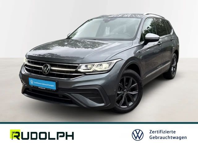 Volkswagen Tiguan Allspace Life 1.5 TSI DSG HUD LED Navi SHZ ACC Fernlichtass 2023 Benzine