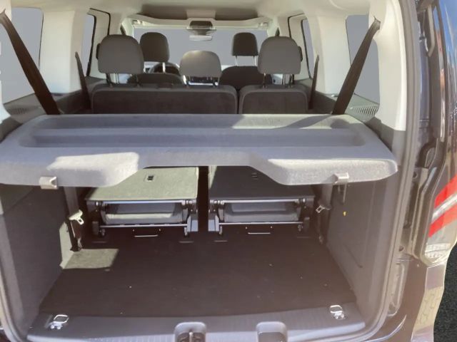 Ford Grand Tourneo