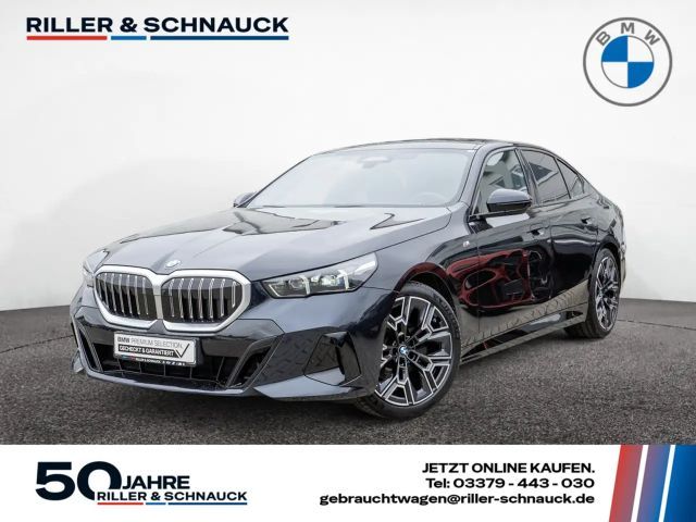 BMW 520 d M-Sport HUD STANDHZ SITZBELÜFTUNG PANO 2025 Diesel