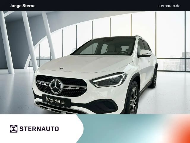 Mercedes-Benz GLA 180 GLA 180 d Progressive/Navi/Pano.-Dach/Distronic 2022 Diesel