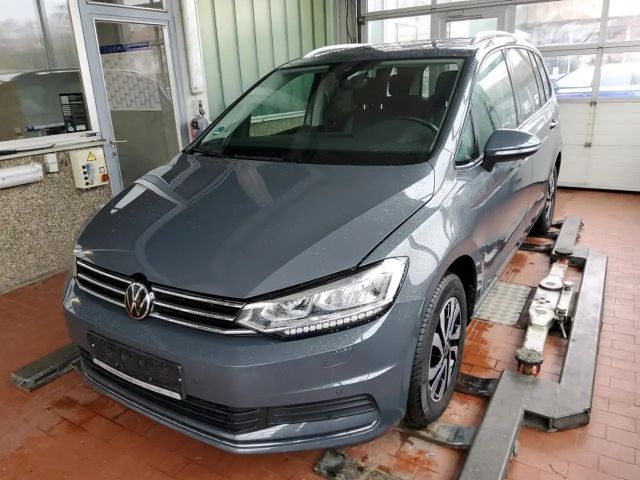 Volkswagen Touran 1.5 TSI DSG Active 3,99% El. Panodach Navi LED Spe 2022 Benzine
