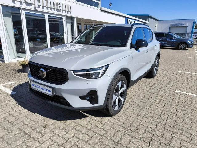 Volvo XC40 B3 B Aut. Plus Dark ACC  BLIS  Scheibenhzg 2025 Benzine