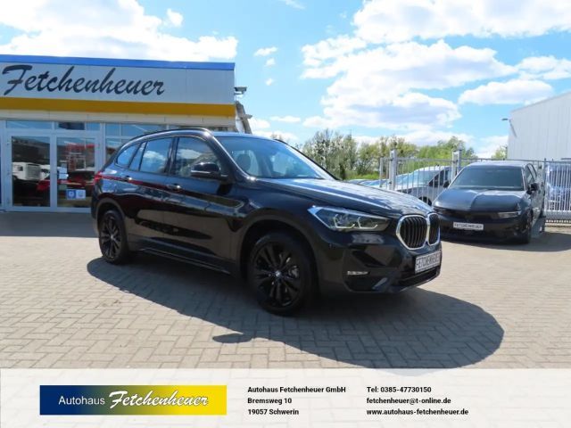 BMW X1 xDrive Sport Line m. NAVI+LED+SHZ+PDC+ALU+GJR 2021 Diesel