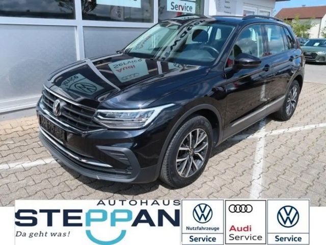 Volkswagen Tiguan 2,0 TDI Life +LED +Navigationssystem +ACC 2022 Diesel