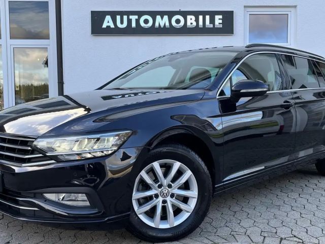 Volkswagen Passat Variant Business 2,0 TDI DSG LED NAVI KAM 2022 Diesel