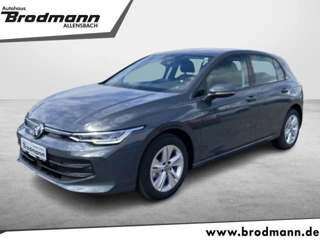 Volkswagen Golf 1.5 TSI Life Navi-ACC-PDC-SHZ-Klimaautomatik- 2026 Benzine