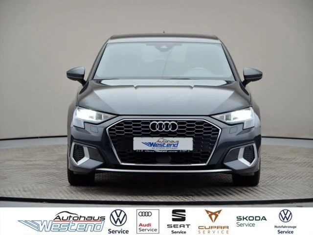 Audi A3 Sportback advanced 40 TFSIe 150kW S tr. LED Navi 2022 Hybride / Benzine