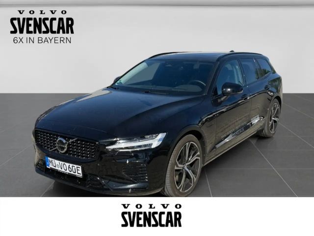 Volvo V60 Ultra Dark Recharge Plug-In Hybrid AWD HUD StandHZ 2025 Hybride / Benzine