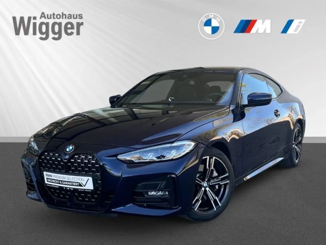 BMW 430 i M Sport xDrive Coupe/StandHZG/Navigation 2023 Benzine