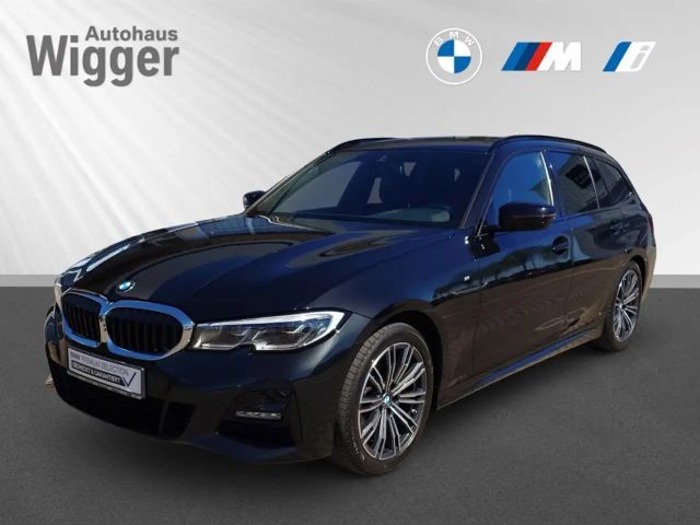 BMW 320 i Touring M Sport Aut./Laser/Pano/Navi Prof. 2021 Benzine