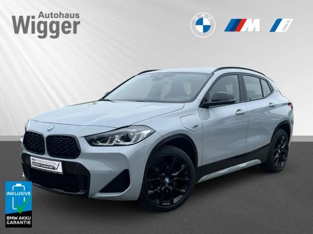 BMW X2 xDrive 25e Ed. M Mesh/HUD/Panorama/Navi/ACC 2022 Hybride / Benzine