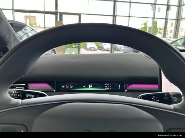 Xpeng P7