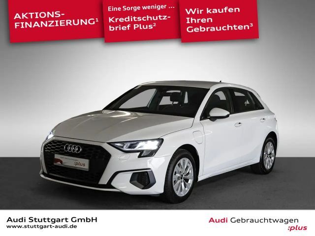 Audi A3 40 TFSI e CarPlay Keyless Navi+ 2023 Hybride / Benzine