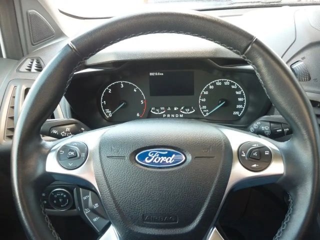 Ford Grand Tourneo