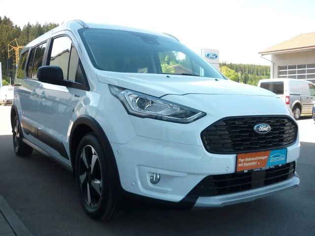 Ford Grand Tourneo