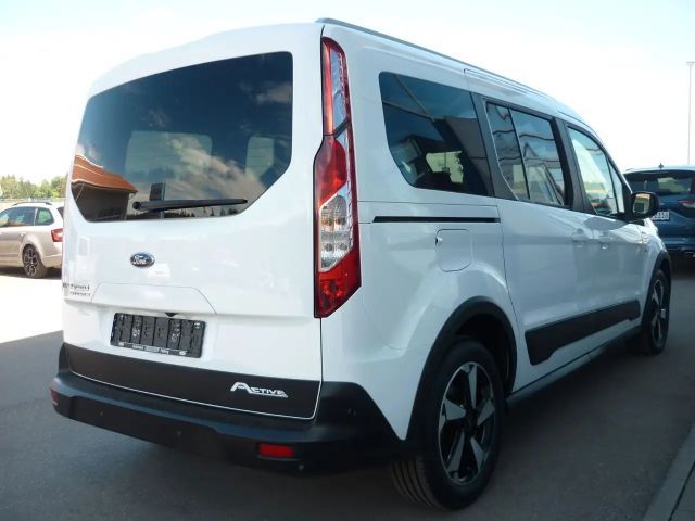 Ford Grand Tourneo