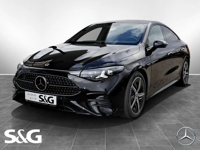 Mercedes-Benz CLA 200 AMG MBUX+RüKam+M-LED+Pano+Distro+Night 2026 Benzine