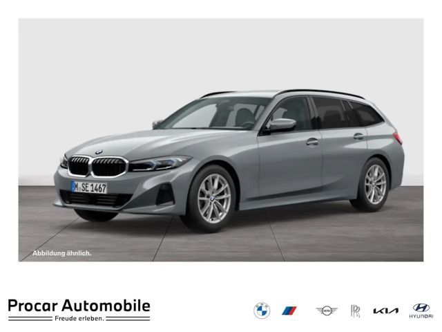 BMW 318 i Touring HUD ACC RFK NAVI LED Sound Syst. 2023 Benzine