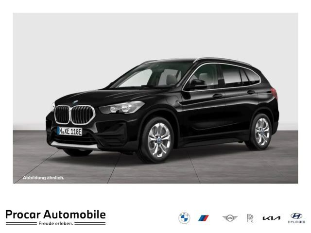 BMW X1 xDrive25e HUD RFK NAVI PDC V+H DAB Klima 2022 Hybride / Benzine