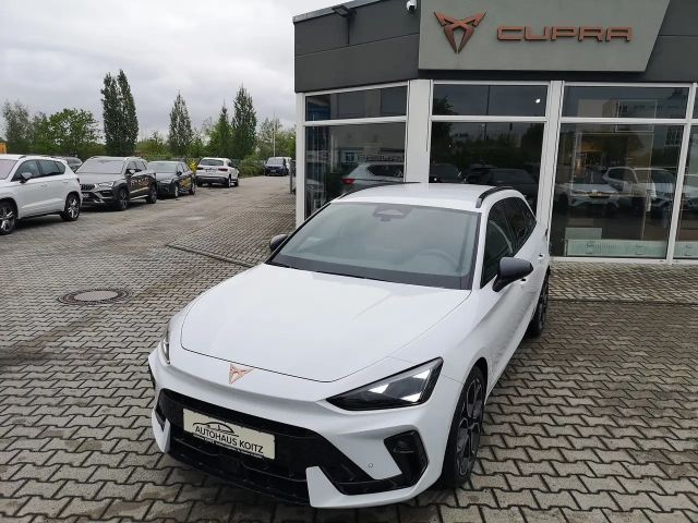 Cupra Leon 2.0 TSI 150 kW 204PS 4Drive Matrix-LED AHK Kamara 2026 Benzine