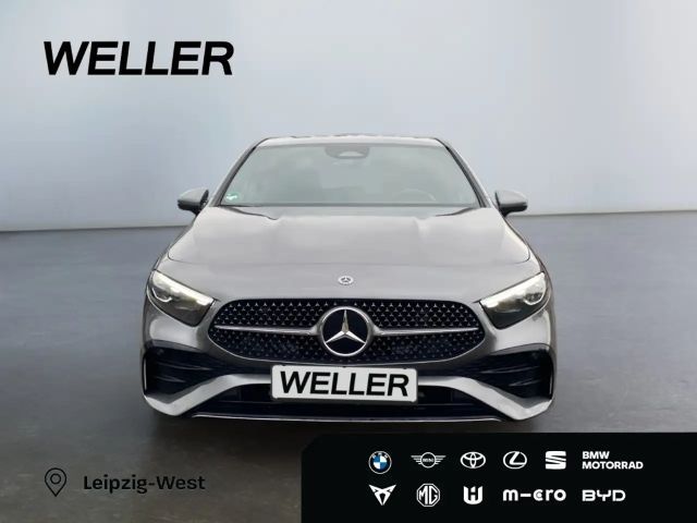 Mercedes-Benz A 180 7G-DCT AMG Line *SHZ*PDC*CarPlay*LED*ACC* 2024 Benzine