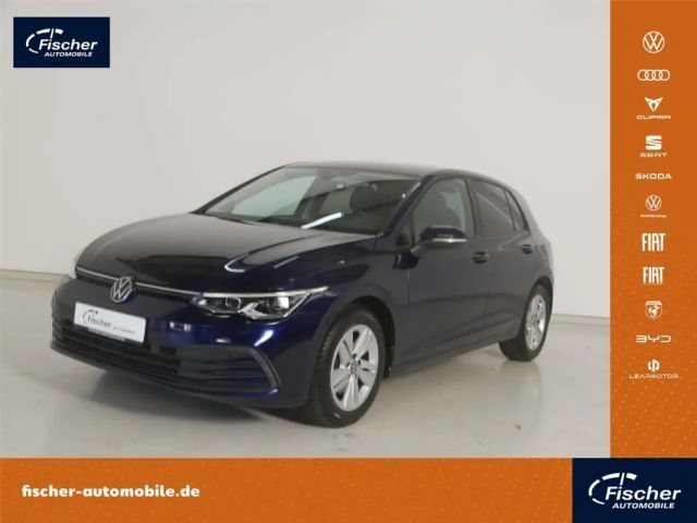 Volkswagen Golf 1.5 TSI Life 6-Gg. AHK/NAV/LED/ACC/RFK/SH 2023 Benzine