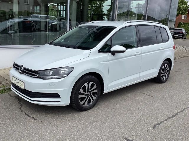Volkswagen Touran 1.5 TSI DSG Active 7-Sitzer/ACC/Navi/AHK 2021 Benzine