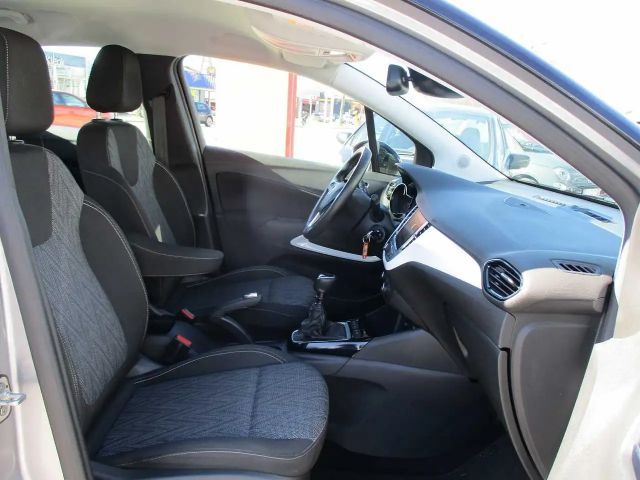Opel Crossland X