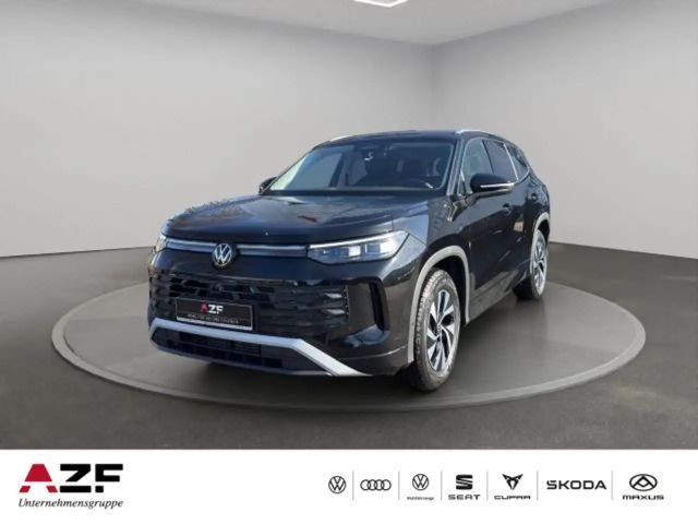 Volkswagen Tayron Life 1,5 eTSI DSG 7-SITZ+AHK+ACC+NAV+LED 2025 Benzine