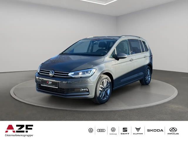 Volkswagen Touran Comfortline 1.5 TSI DSG AHK+ACC+IQ.LIGHT 2026 Benzine