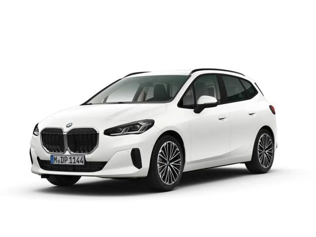 BMW 220 Active Tourer i Aut LED Navi AHK SHZ RFK Klimaaut 2025 Benzine