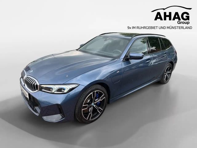 BMW 330 e Touring 2025 Hybride / Benzine