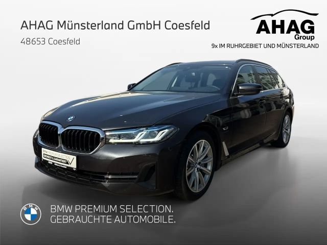 BMW 530 e Touring Pano Laser HUD RFK Komfortsitze 2023 Hybride / Benzine
