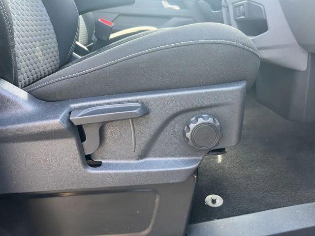 Volkswagen T7 Caravelle