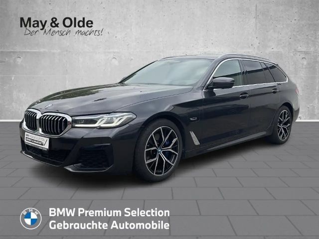 BMW 530 e Touring M Sportpaket Laser HUD AHK Navi Leder Di 2023 Hybride / Benzine