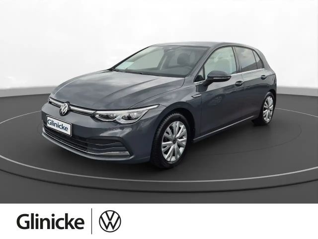 Volkswagen Golf VIII 2.0 TSI DSG Navi AHK RüKa Carplay 2022 Benzine