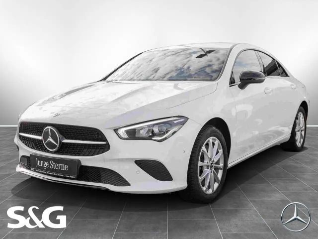 Mercedes-Benz CLA 250 e Coupé Progressive Night+Tempomat+18 2022 Hybride / Benzine