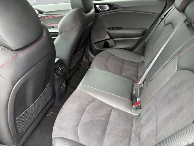 Kia Ceed / cee'd