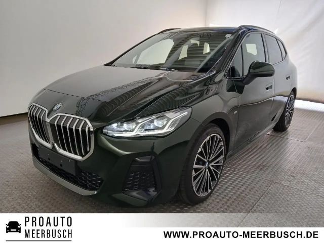 BMW 218 i Active Tourer M Sport MASSAGE/AHK/MMRY/PANO 2024 Benzine