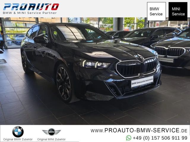 BMW 520 i Tour.M Sport Pro AHK/HUD/Pano/360°/B&W 2025 Benzine